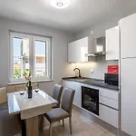 Daire Garden Dina With Free Parking *