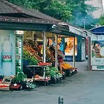 Garden Dina With Free Parking Daire