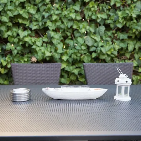 Garden Dina With Free Parking דירה