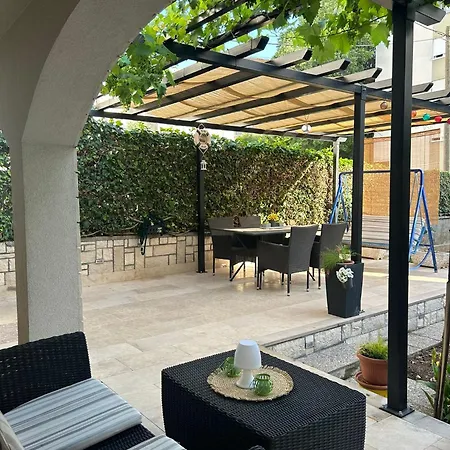 Garden Dina With Free Parking