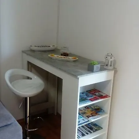 Garden Dina With Free Parking Apartment *